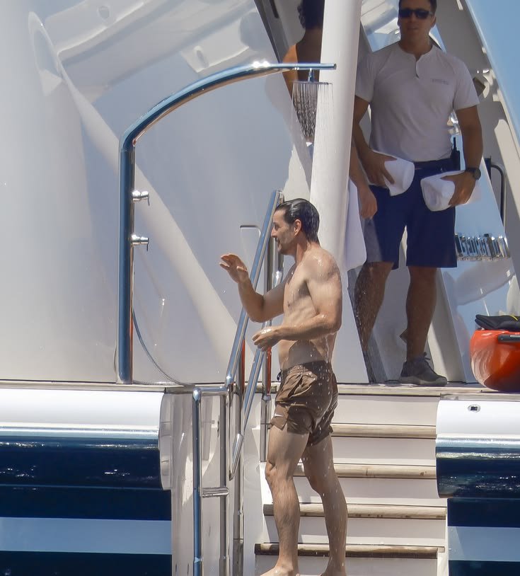 Emmy_jay231's tweet photo. Actor Pedro Pascal rinsing off on a yacht during a vacation in Mallorca, Spain. https://t.co/4eRYIegrdH