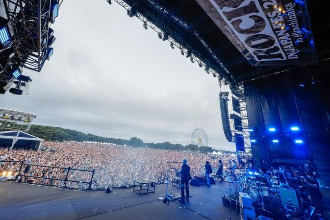 SUN_ROCK_FC's tweet photo. 【ROCK IN JAPAN FES. 2026】
9月19日(土) DAY 3

Novelbrightの LOTUS STAGE でのパフォーマンスが始まりました！

📡配信中！急げ！
https://t.co/kY0Ydq6dQL

心を揺さぶるライブパフォーマンスをお見逃しなく。

📍会場：千葉市蘇我スポーツ公園

#Novelbright #ロッキン #RIJF2026 https://t.co/NrQyGEcseB