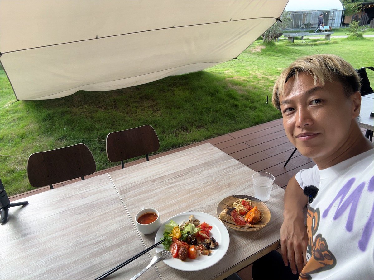 shinichi0421's tweet photo. ワンダーファーム森のマルシェいるよー☀️

トマト🍅料理大好きやねん😘

@いわき市四倉町 https://t.co/0ZAvzf69O3