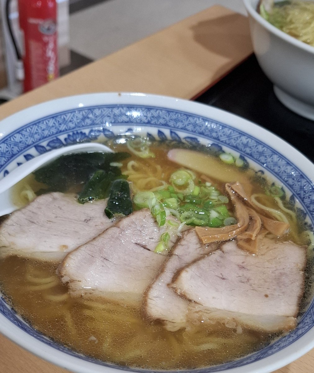 Ocean03_30's tweet photo. ケーキ今日かと思った笑⃝
 #弥彦競輪
 #諸橋愛 がんばれー.ᐟ.ᐟ https://t.co/fwiWhGJZnE