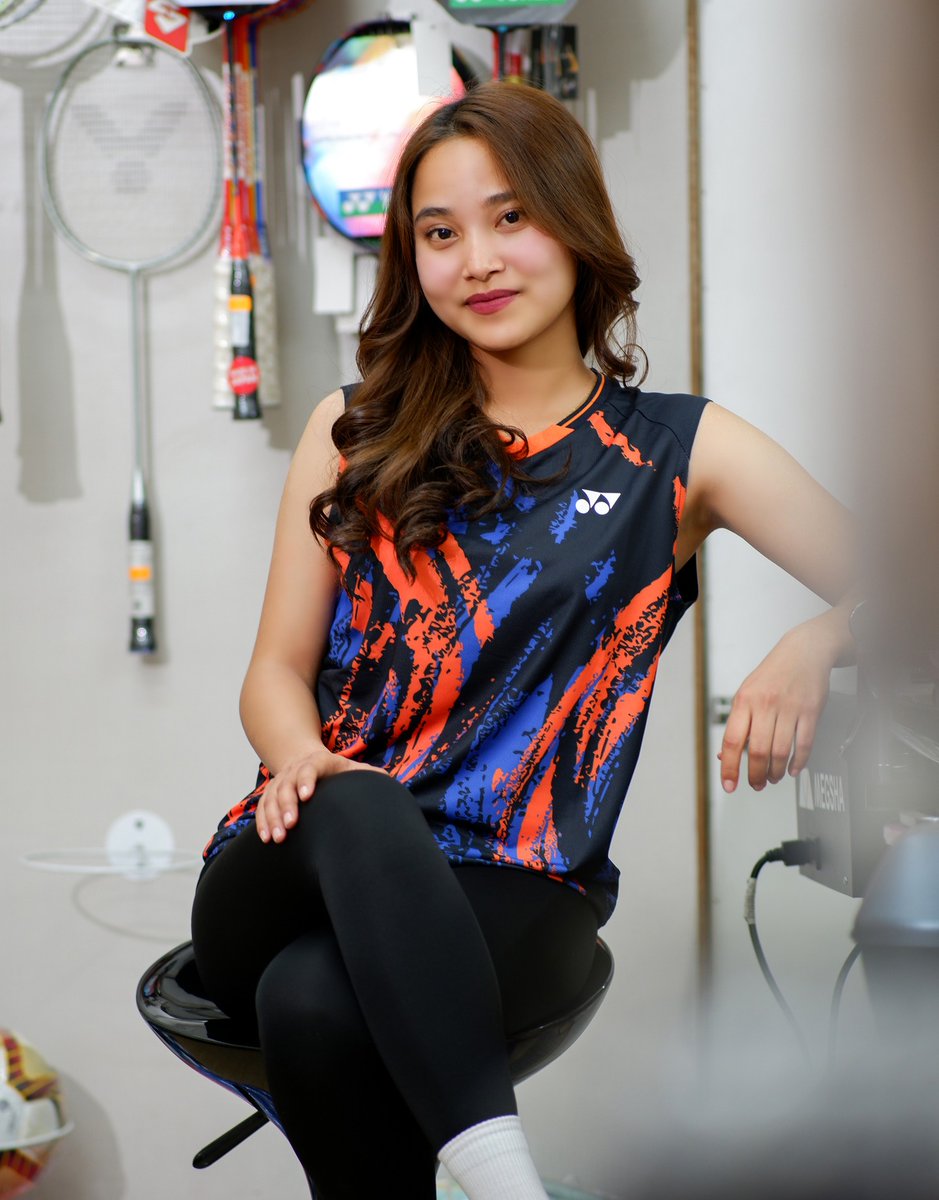 michaelleev21jz's tweet photo. Check out @the_pooyas_locker. Sportswear for every style and occasion. In frame: @boboih__ https://t.co/O9tFtINkDL