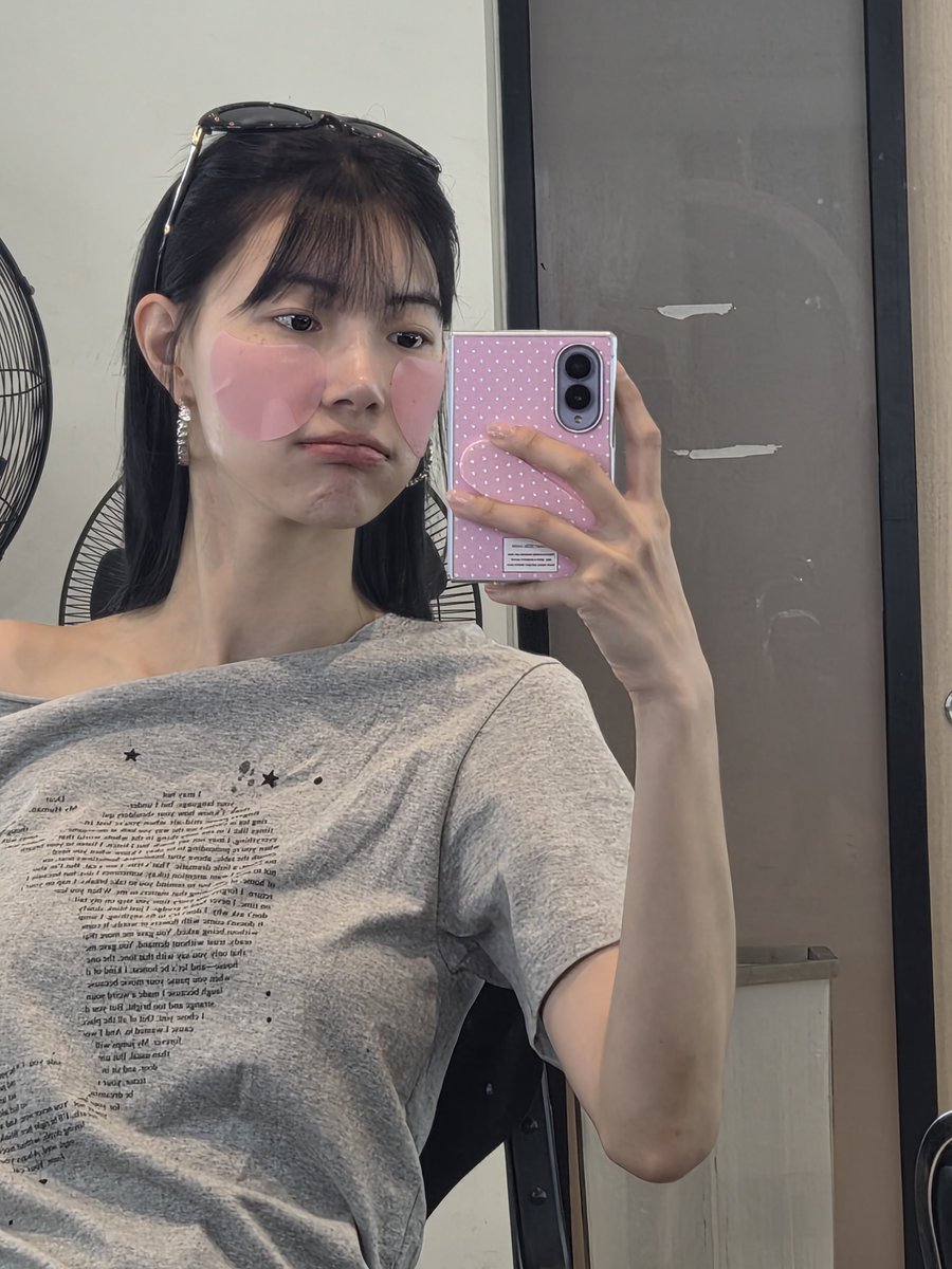 Jingjingyu364's tweet photo. วันนี้เจอกันน้าาาา😁🎀 https://t.co/V19iMewNxX