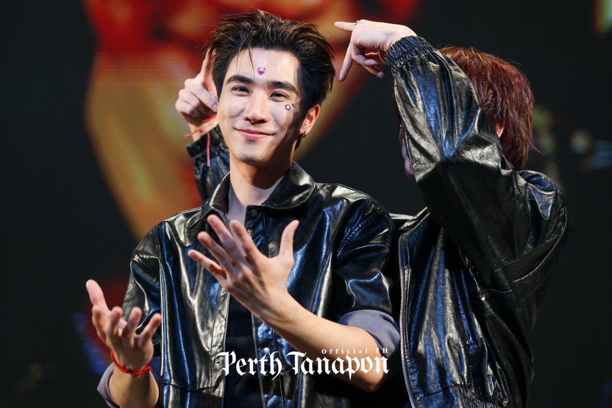 PerthOfficialTH's tweet photo. ถ้านี่ไม่ใช่เมะที่แป๋วที่สุด 🫶🏻

PERTHSANTA NIHON ICHINICHI 

#PerthSantaXFanday33inOSAKA
#PerthTanapon #KDPPE https://t.co/rszgeCQUuw