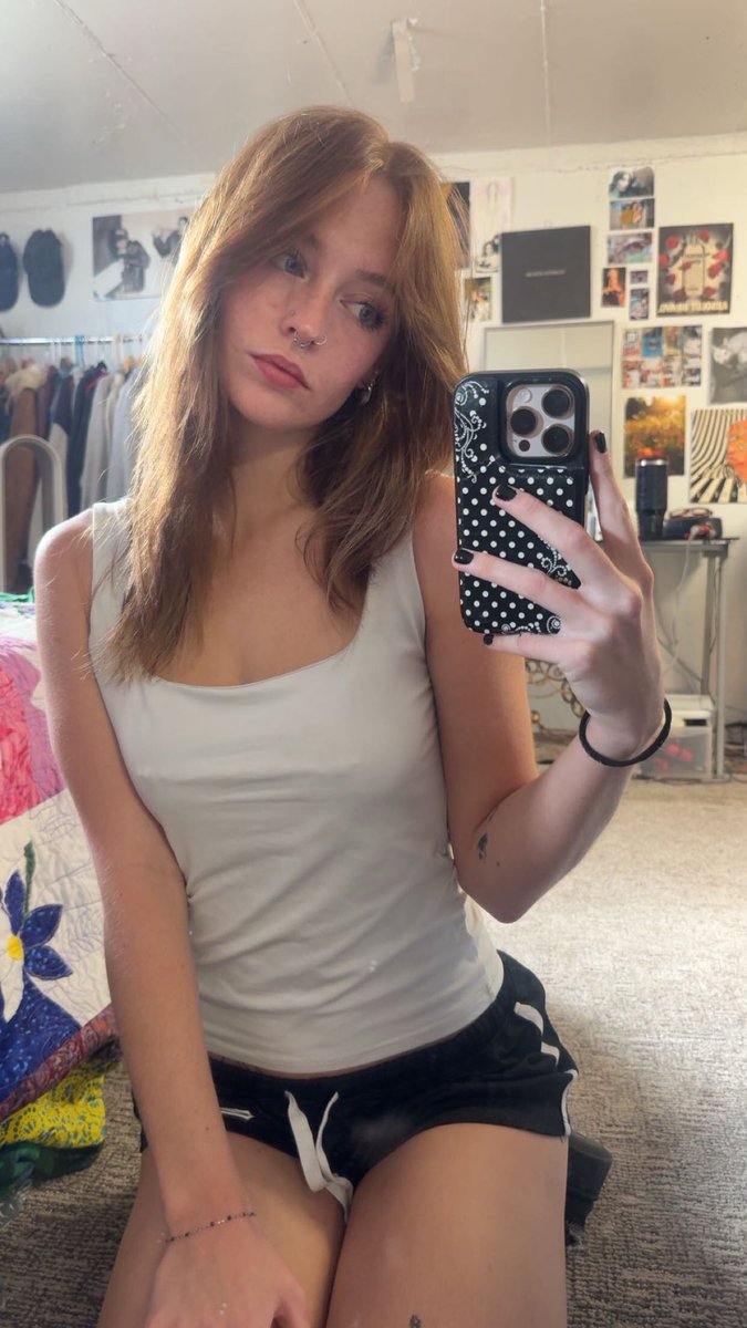 onlykath03's tweet photo. Almost didn’t post how slutty i look. https://t.co/jYI1DJLbZn