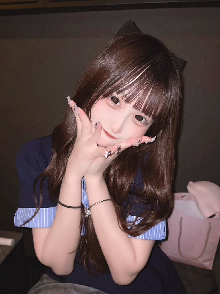 heroine_cafe's tweet photo. 9/20(日)💖プレオープン💖
OP19:00 CL23:00

❤️‍🔥お待たせしました❤️‍🔥
▼記念すべきオープン初日は▼

👑出勤メンバー👑
りさ❤️19~23 @risa__chuu 
りの🩵19~23 @rino_chan214 
レナ🤍19~23 @glutensuki 

プレオープン初日沢山の方に来ていただけたら嬉しいです❣️

#大阪 #プレオープン #ミナミ #コンカフェ　#メイドカフェ #あなたのヒロイン
