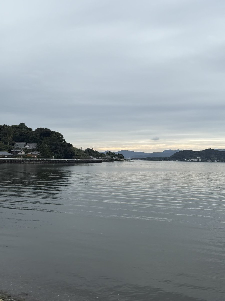 kiki03tm's tweet photo. シルバーウィーク🤔台風🌀の影響は？

#landcruiser
#lc
#ランクル
#70 https://t.co/3eUM35DYdR
