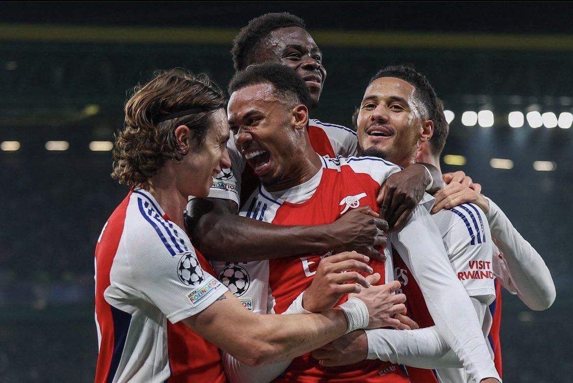 0nlyRice_'s tweet photo. مرادف الأيام السعيدة هو اليوم
الذي يلعب به ارسنال وبرشلونه ❤️
#arsenalday #barcaday https://t.co/1tqk5D7g8v