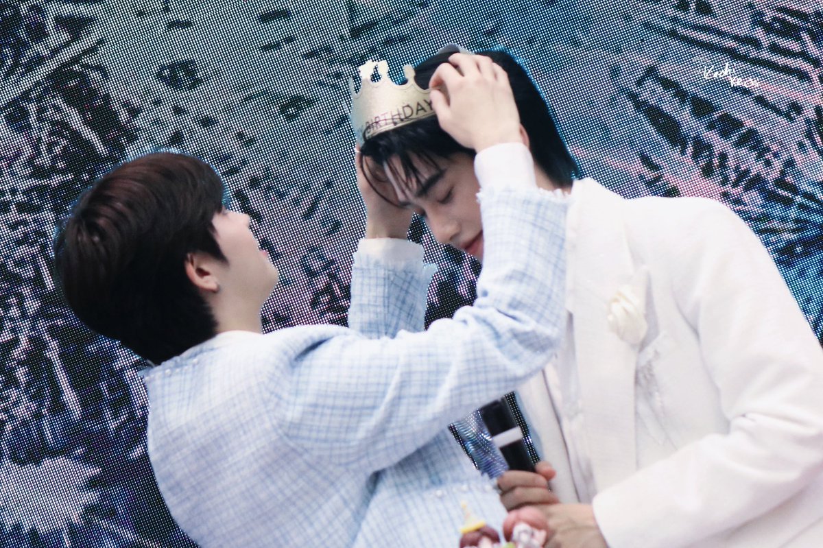 kechiverse's tweet photo. All for you👑🎂

#TleFirstone #เติ้ลเฟิร์สวัน 
#TLE_mtm #Firstone https://t.co/PKqhSLqMec