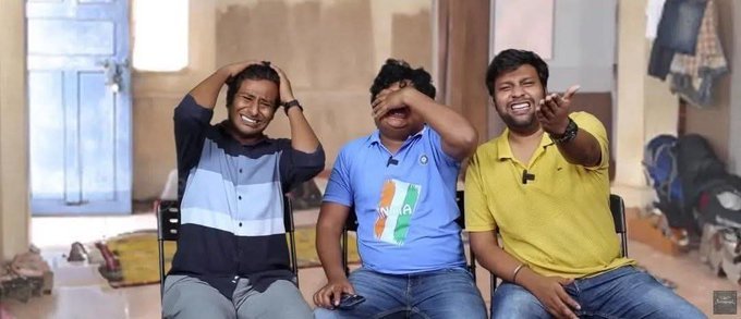 Devil_Sam_'s tweet photo. யப்பா டேய் அவனுங்க 2nd Favorite ஹீரோ Dhruv Vs Pradeep அடிச்சிட்டு கிடைக்கானுங்க விக்ரம் Dp வச்சிட்டு பிரதீப் பேன்ஸ் கூட ஏன்டா சண்டை போட்டுட்டு இருக்கீங்க கூச்சமே இல்லாம 😭😭😭 https://t.co/rhEObDVbv5