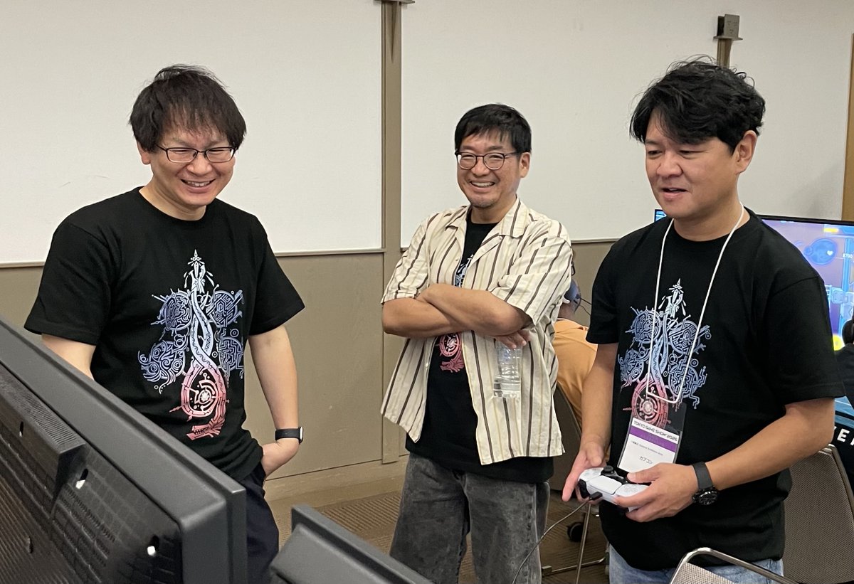 monsterhunter's tweet photo. Monster Hunter Wilds: Ascendance interviews from Tokyo Game Show 2026 are rolling out now, with Executive Director/Art Director Kaname Fujioka, Director Takuro Hiraoka, and Producer Ryozo Tsujimoto!

Ryozo-san also took on the challenging Teostra quest, armed with his trusty hammer, of course. 🔨