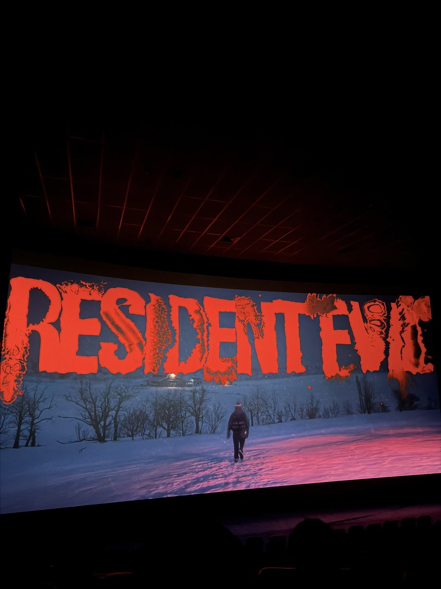 renyclubber's tweet photo. assisti resident evil e é tudo isso mesmo finalmente um filme BOM pra franquia https://t.co/o0UDbFyLUg