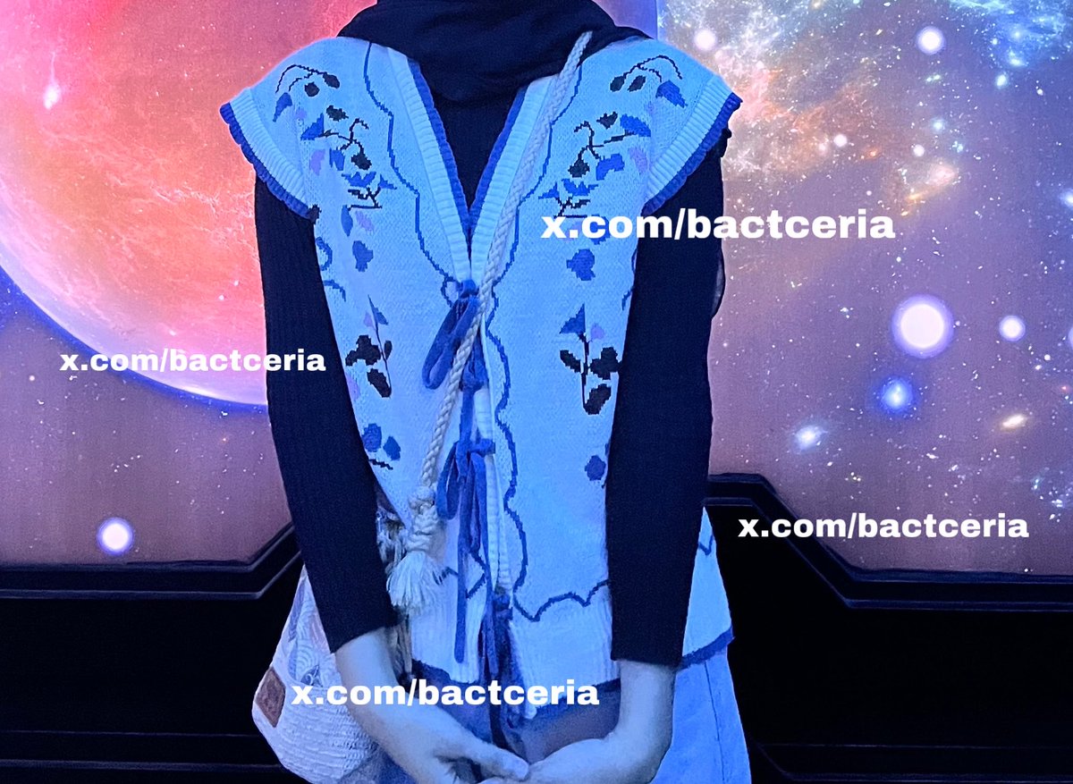 bactceria's tweet photo. Jatuh cinta banget sama vest rajut cantik ini sumpil! 🥹 https://t.co/QAyiDePEI5
