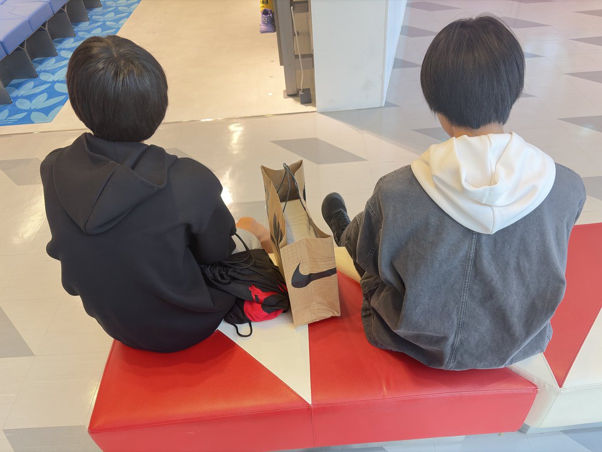 asker_777777's tweet photo. 梅田であそぼ
@au94pb 
@vn_pqq https://t.co/gBlDOs27CM