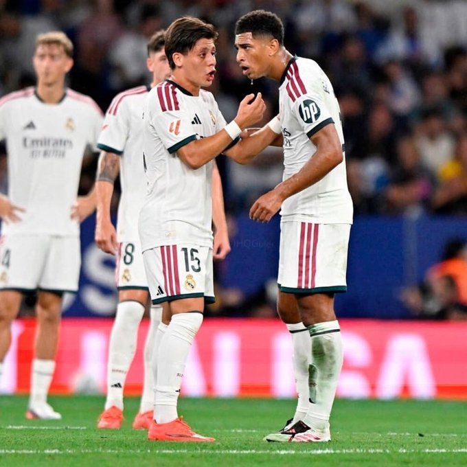 footballxtraa_'s tweet photo. 🚨 𝐉𝐔𝐒𝐓 𝐈𝐍: Arda Güler is expected to KEEP his place in Real Madrid’s XI against Atlético Madrid. ⚪️

Jude Bellingham is also expected to START.

- Diario AS 📰 https://t.co/GmvirbhkRl