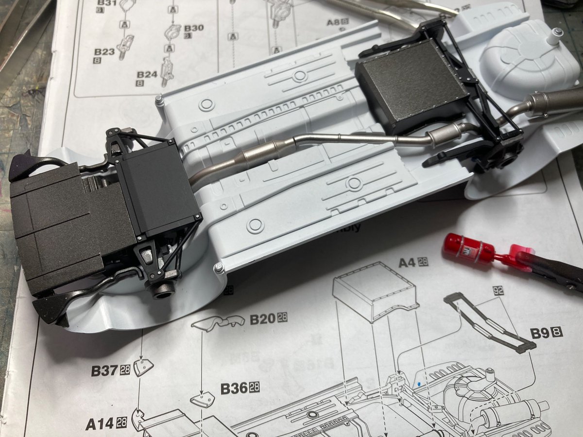 RX7fd3s44's tweet photo. エンジン塗り分けました

そしてカバーを装着。

……見えない

NUNU コロナST191製作中🏎️

#プラモデル #模型製作 https://t.co/Kx4I3dih3y