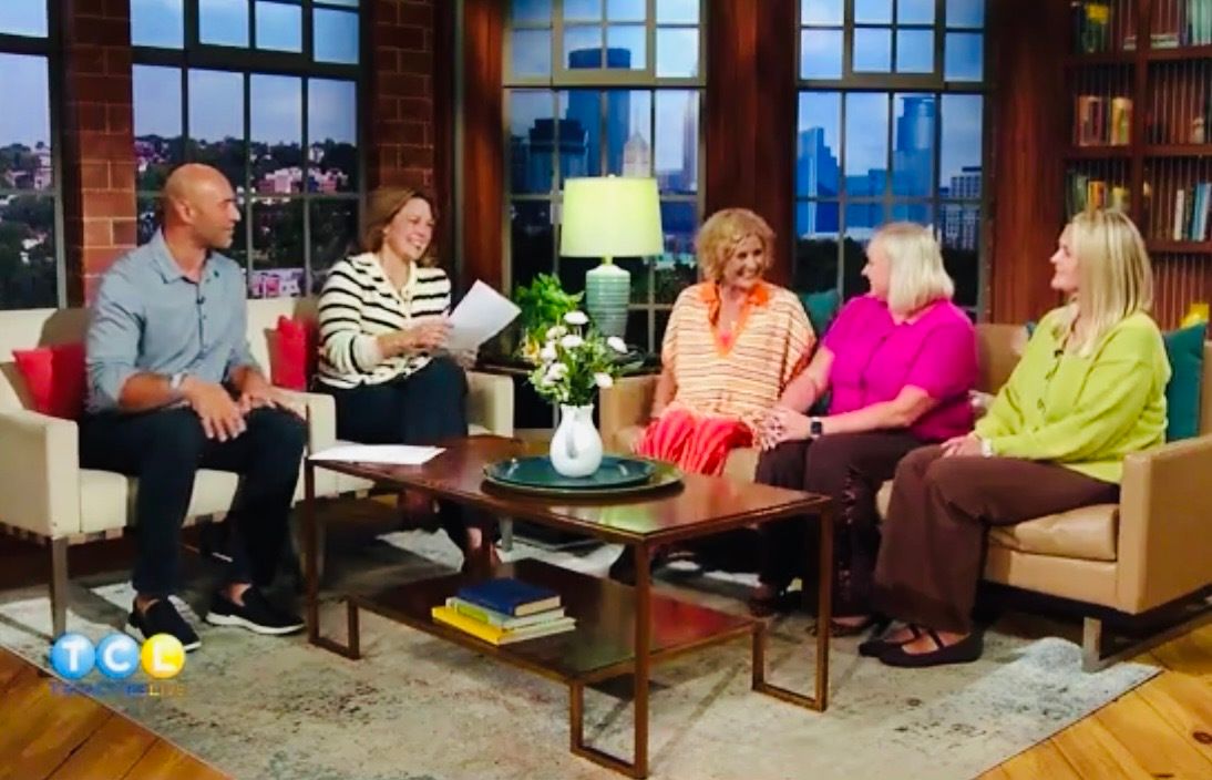 JodiLivon's tweet photo. Two Sisters, One Reading! I was on TV today…I love Twin Cities Live!
https://t.co/QLVKmZACIX #intuitivereading #twincitieslive #Friday https://t.co/9mbArvQ5Rb