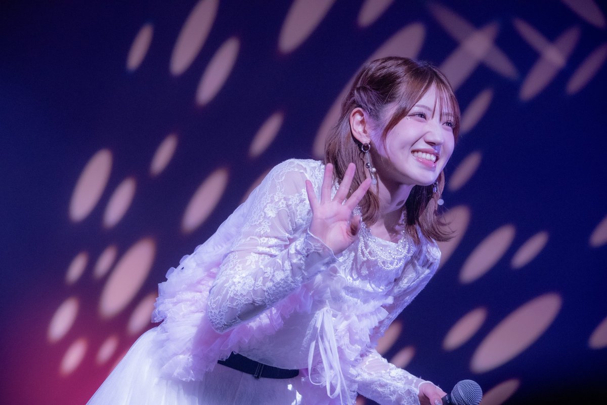 ycha03's tweet photo. 発光してた☺︎

#村山彩希
#ゆうなぁファンミ https://t.co/89DzMljdNG