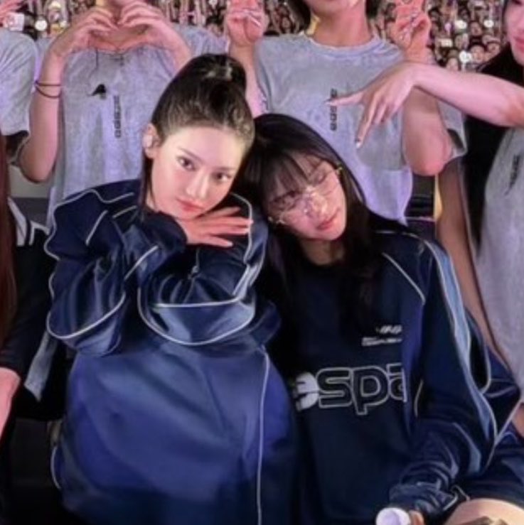 kirinyangz's tweet photo. cuties 🩵🦋 https://t.co/tSPQAQSjsn