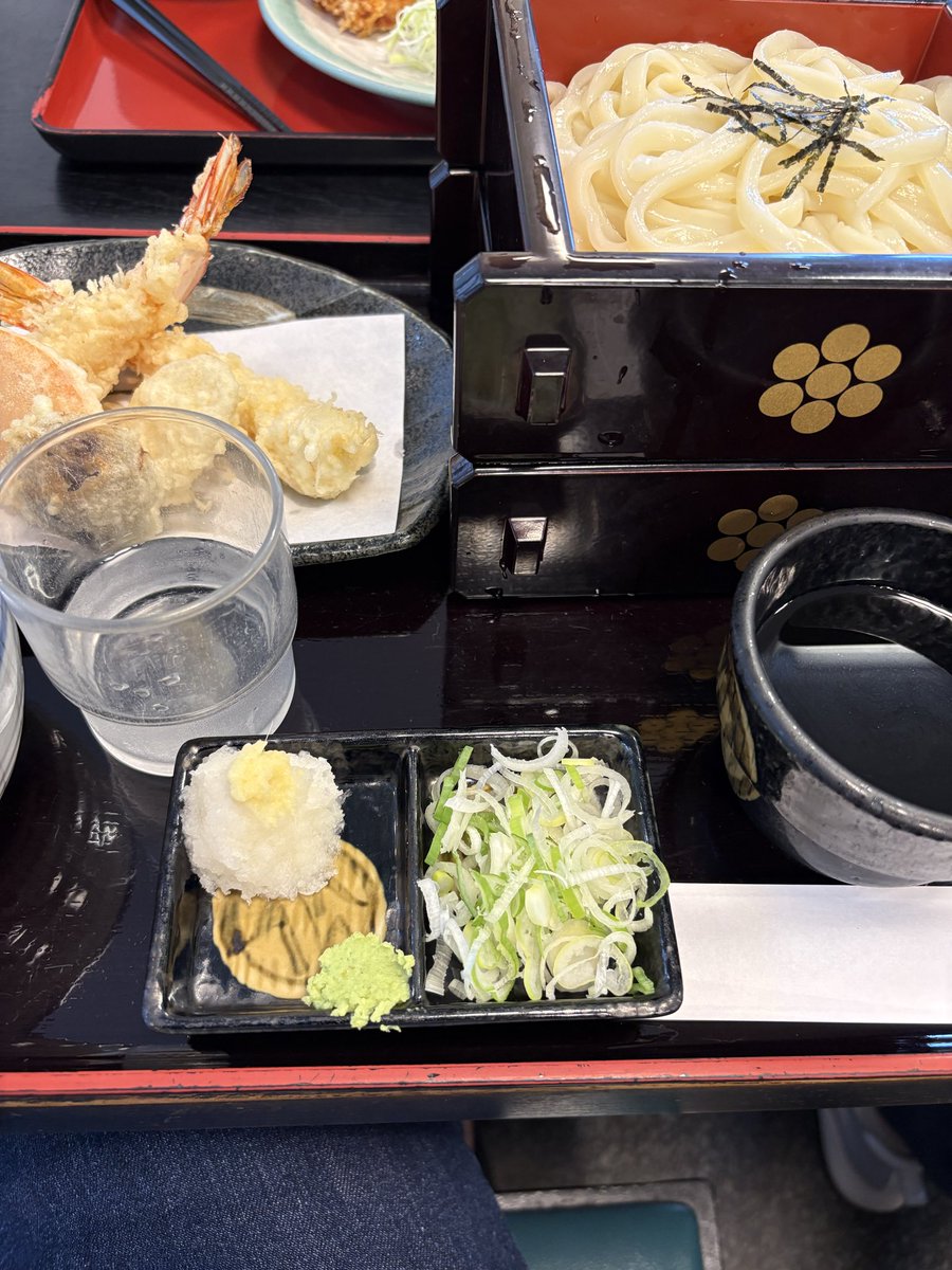 cold_las_rain's tweet photo. 昼飯 https://t.co/ttspf5hgyP