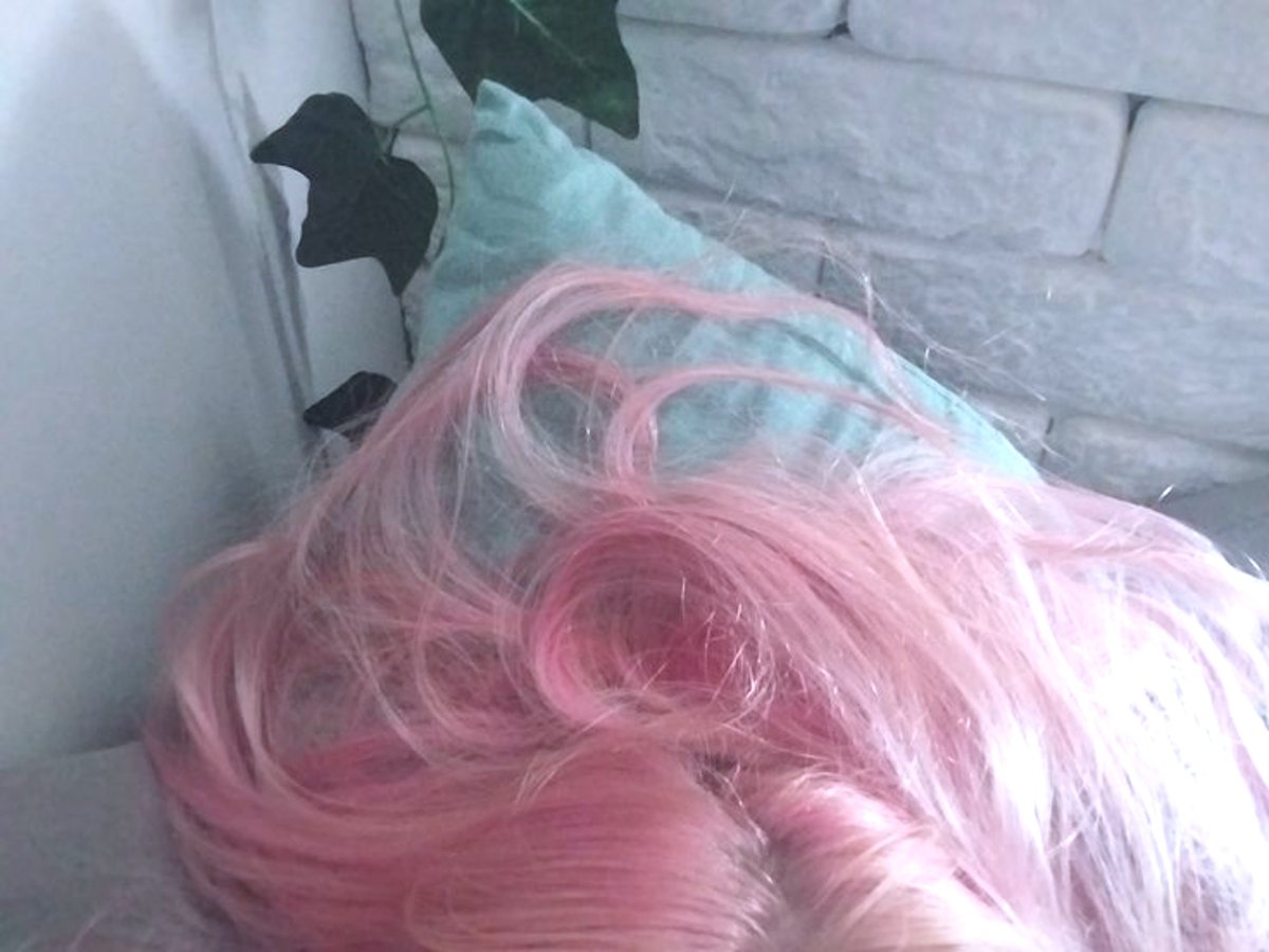 OLLIEEOKI's tweet photo. ㅤ
i want to be the only pink haired boy in your life.
ㅤ https://t.co/yRGfZIkQlU