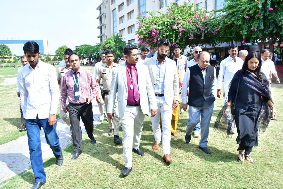 bbhavyabishnoi's tweet photo. 2/3
Honoured to address the “International Conference on Rewriting the Human Story in the Age of AI” at K.R. Mangalam University, Sohna, yesterday. 

As Artificial Intelligence reshapes the way we learn, work, and govern, our larger responsibility is to ensure that technology remains anchored in human values, dignity, and purpose.

The future of AI must not only be about what machines can do, but about how wisely and meaningfully humanity chooses to use them.

Heartfelt gratitude to the organisers of the conference for their warm hospitality. 

#AIConference