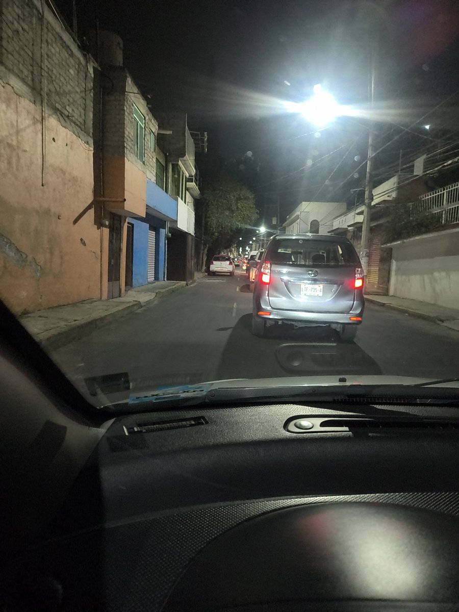 efrguero's tweet photo. @TlahuacRenace @AndresAloi Un verdadero caos el centro de @TlahuacRenace está alcaldesa @verenice tiene un relajo https://t.co/VQ8bUzzXKw