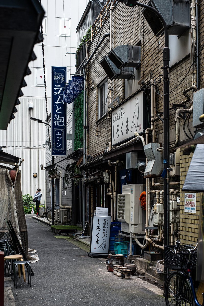 1980_miyan's tweet photo. 昼下がりの新橋🍺 https://t.co/uJQcugyaZ5