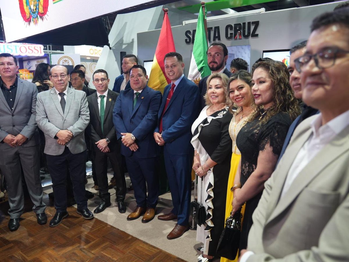 FGE_Bolivia's tweet photo. 📍 EL MINISTERIO PÚBLICO LE MUESTRA A BOLIVIA EL ROSTRO TECNOLÓGICO DEL ECOSISTEMA ROMA, ARGO Y LEY Nº1636 EN LA EXPOCRUZ 2026

https://t.co/bcxokNxH8f
#EcosistemaROMA
#MinisterioPúblicoBolivia
#RogerMariacaFiscalGeneral https://t.co/mxtg9AEzBE