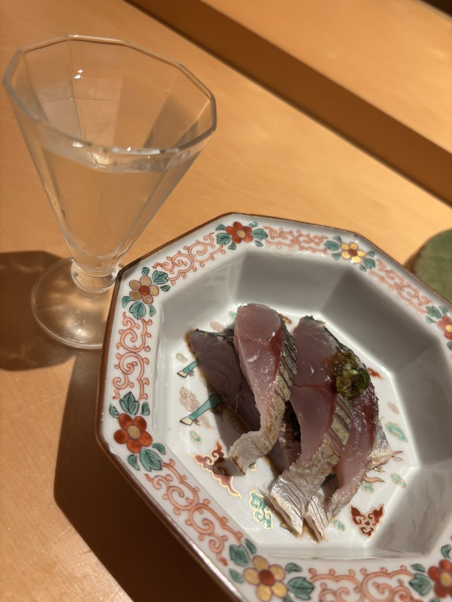 aishida441's tweet photo. 本日は東京。久々の金沢良かった。能登までは行かなかったけど、タクシーの運転手さんが復興もだいぶ進んできたと教えてくれました。来年加賀屋もオープン予定とか。困難に立ち向かって壁を突き抜ける、言うは易しだけど、実際の動きは素晴らしい😊金沢の寿し肴 菊屋。おいしー☺️ https://t.co/MECvIXnrNf
