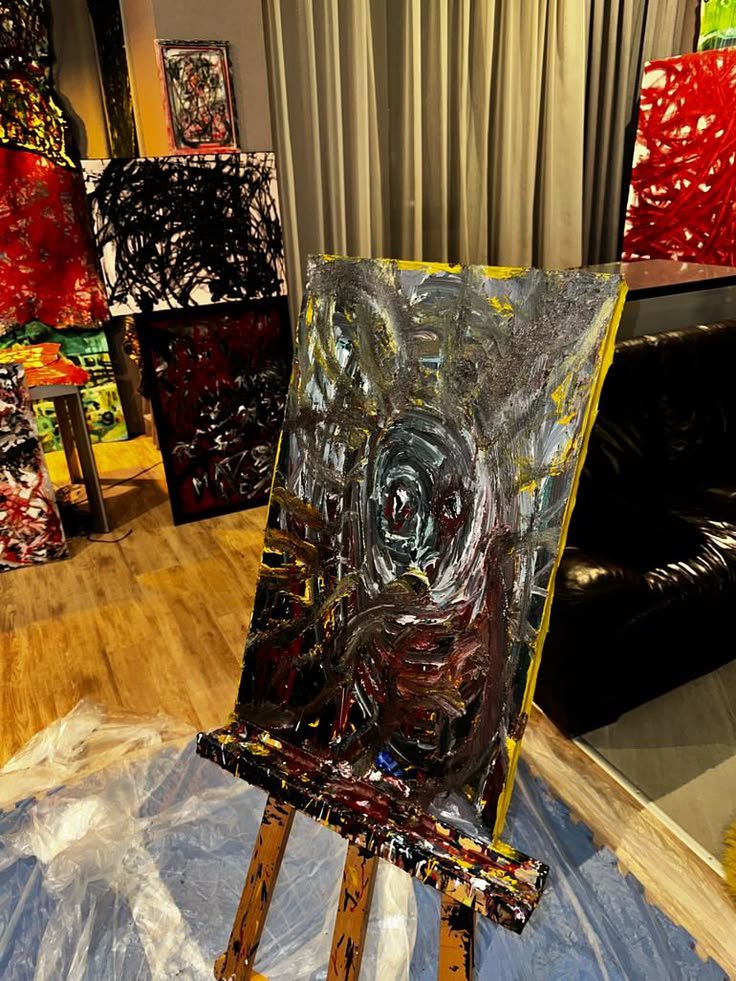 CindyShermesdf's tweet photo. Every painting begins with a blank canvas and a creative vision. I create unique artwork that brings color, emotion, and life into every piece. Art is more than a hobby—it's my passion and my way of expressing beauty through every brushstroke.
🎨 Handmade with love. https://t.co/5Cou9nN2II