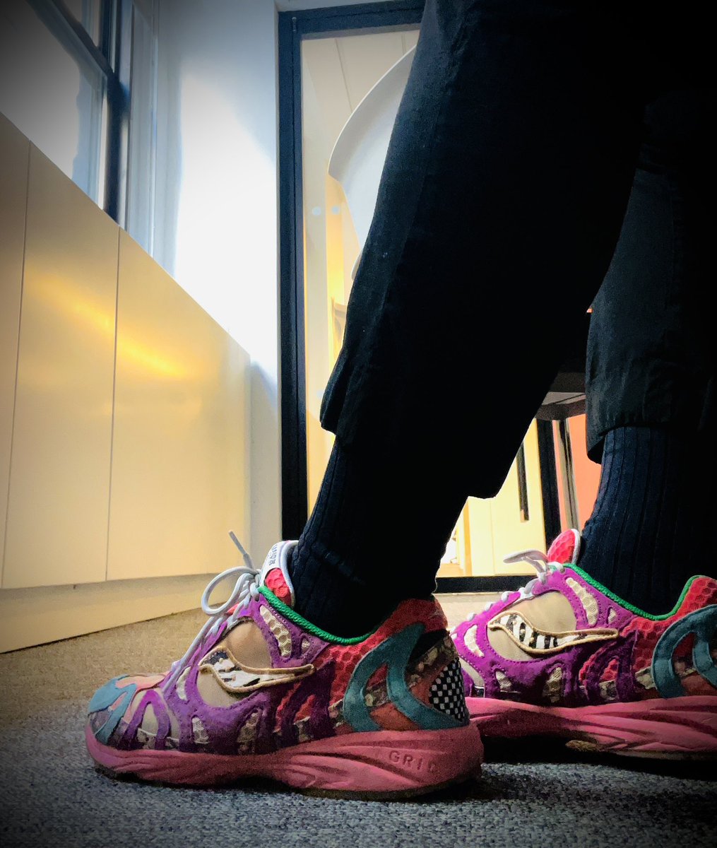 thtcorporateguy's tweet photo. Friday rotation.
Loud colors. Clean steps. Quiet confidence.
The fit speaks before I do.
👟: Saucony x Jae Tips first shoe
#firefriday
#cultureinmotion
#corpratesneakerguy
#sneakeroftheday https://t.co/ZKUI4wnMRL