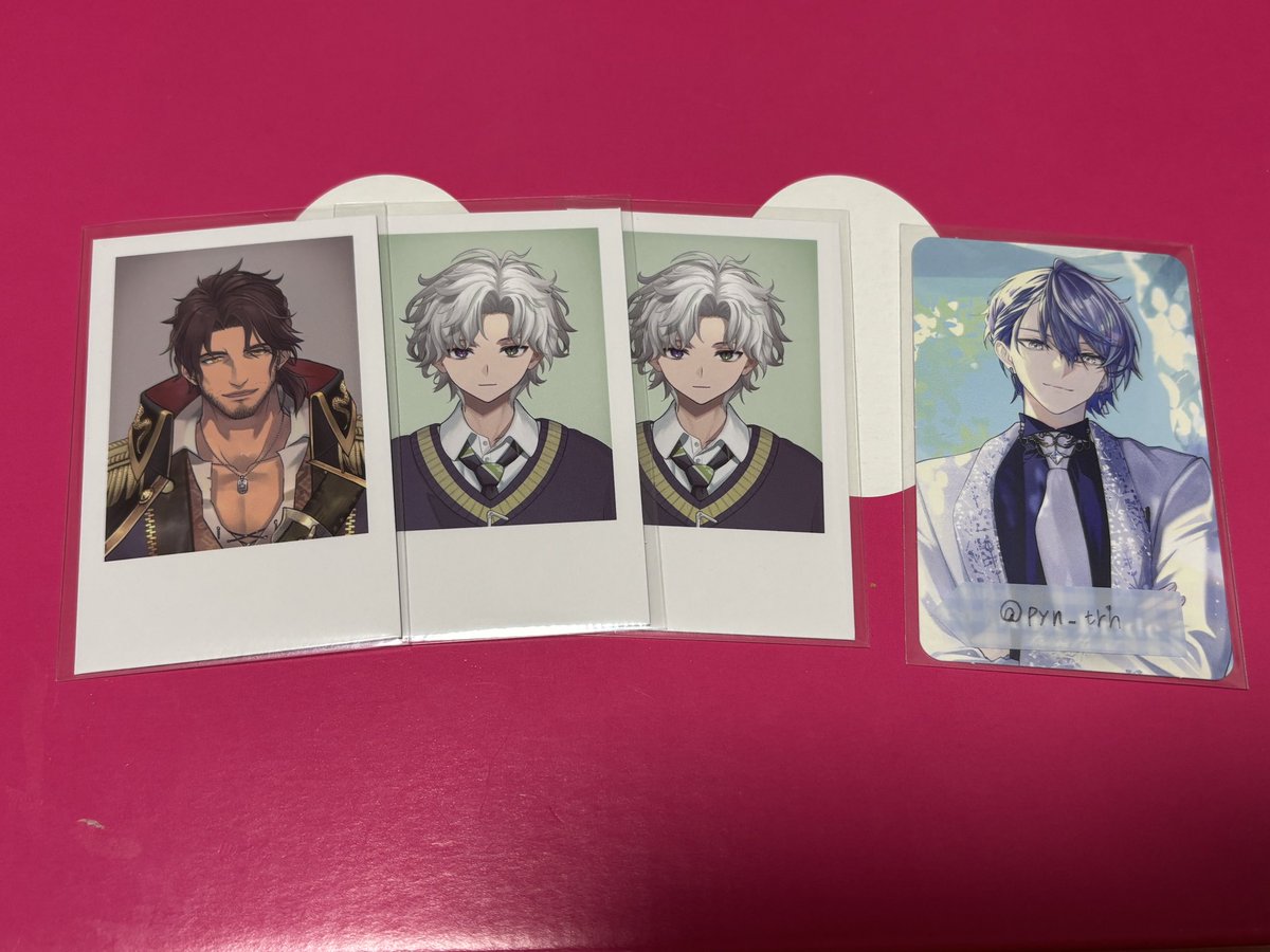 pyn_trh's tweet photo. 《交換》にじさんじ Another Style Goods vol.1 ランダムチェキ風カード Bグループ

譲：お写真の方々
求：IDカードの方

郵送希望です。
お心当たりのある方おられましたらお気軽にお声掛けください。 https://t.co/YWGjuVHp5B