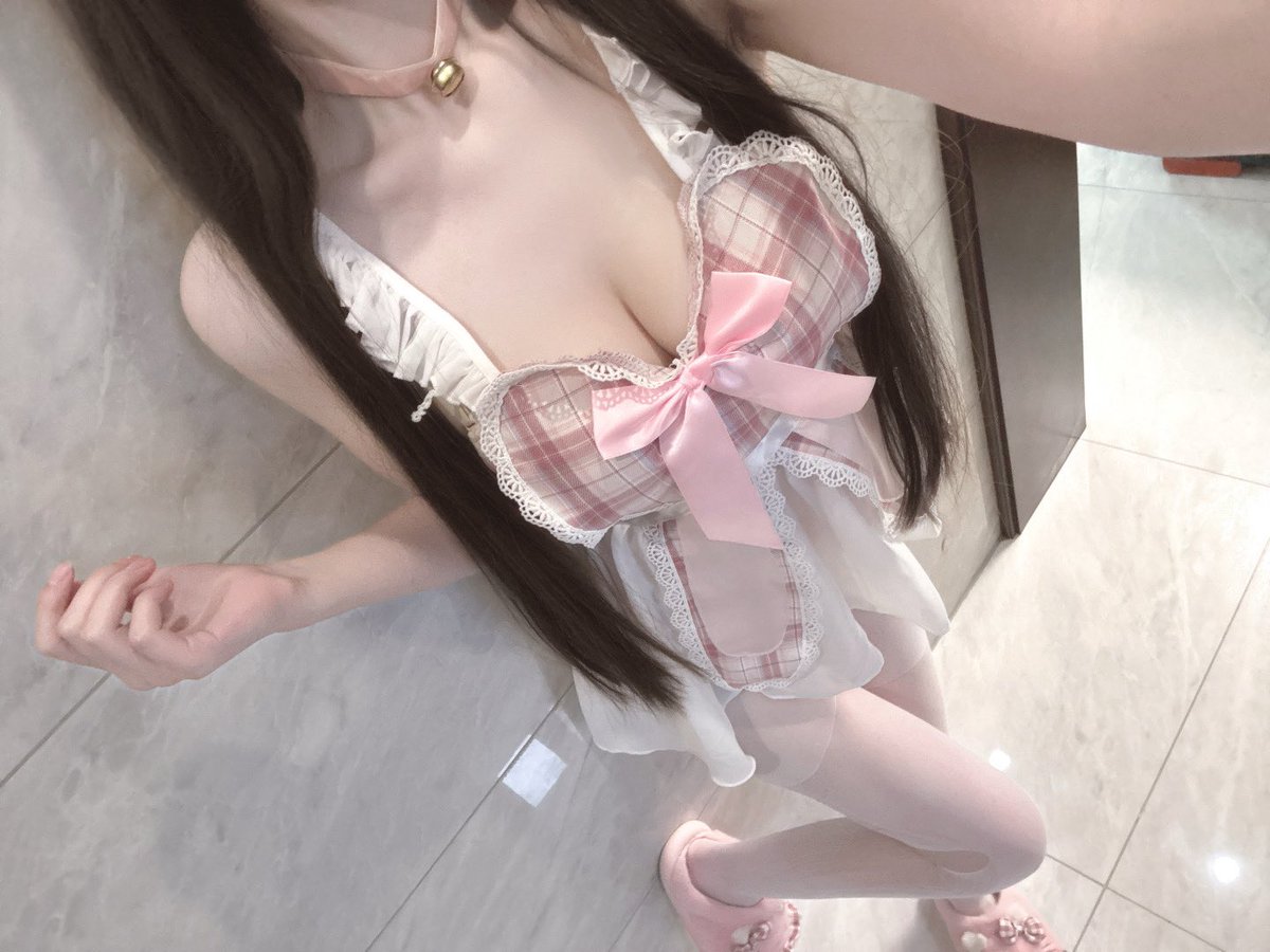 krc_zkan's tweet photo. 这套衣服也很可爱呀   #处女 #女高 #女大 https://t.co/qfxxRrbOaU