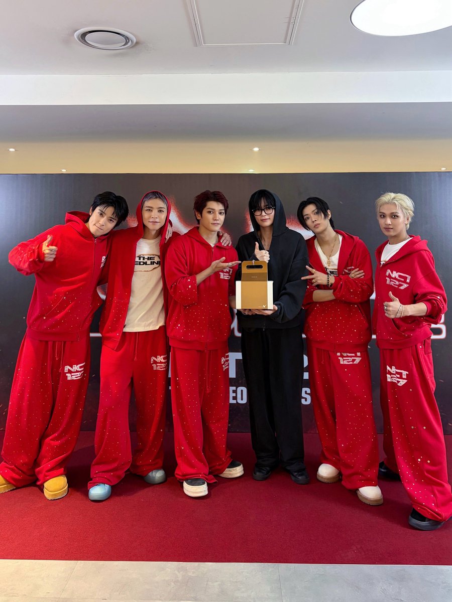 jebidoublelove's tweet photo. 260919 🐹 [NCT 127 Instagram]

Thanks for coming! https://t.co/4bQLLCgI9W
