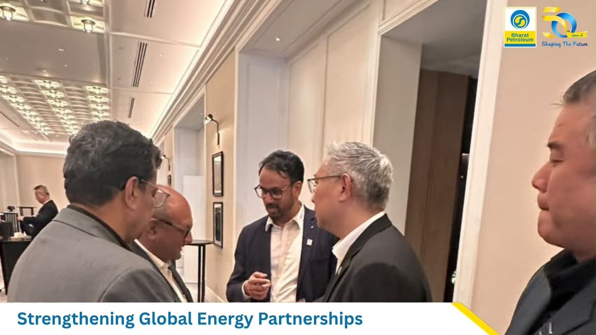 BPCLimited's tweet photo. At Gastech 2026 in Bangkok, BPCL engaged with PTT Public Company Limited (PTT), Thailand’s national energy company.

The interaction brought together Shri Subhankar Sen, Director (Marketing), Shri Rahul Tandon, Business Head (Gas), Shri Rakesh Kumar Sinha, Head, LNG Sourcing, Logistics & Sales (Gas), BPCL, and Shri Vaitayang Kullavanijaya, Executive Vice President, International Trading – Upstream and Overseas Optimization, PTT.

The discussions explored opportunities across the natural gas and LNG value chain, including LNG sourcing, infrastructure, upstream participation, trading and portfolio optimisation, further strengthening India-Thailand energy cooperation.

#BPCL #BharatPetroleum #PTT #Gastech2026 #LNG #NaturalGas #EnergyPartnership #IndiaThailand #GlobalEnergy
@HardeepSPuri @PetroleumMin @Secretary_MoPNG