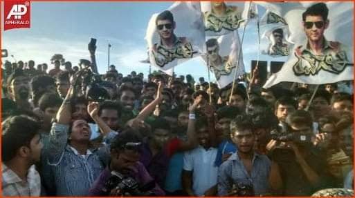 lostttingreyy's tweet photo. #Aagadu world record belt (12019 feet long)   Vizag Rk beach 

World's Longest Belt 💥
#12YearsForAagadu https://t.co/gdkk5U7soL