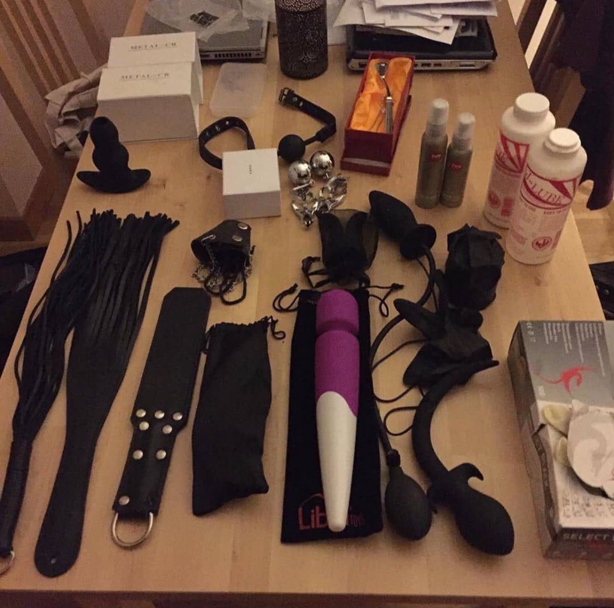 kinksterMay's tweet photo. Hope you came prepared! 
#goddess #submissivemen https://t.co/GEjNWGoFsl