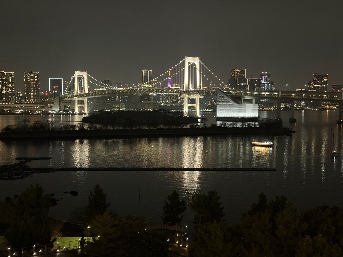 hen1002234's tweet photo. sorry for the spam posts but I miss Japan so bad https://t.co/AXOiOX4Ui9