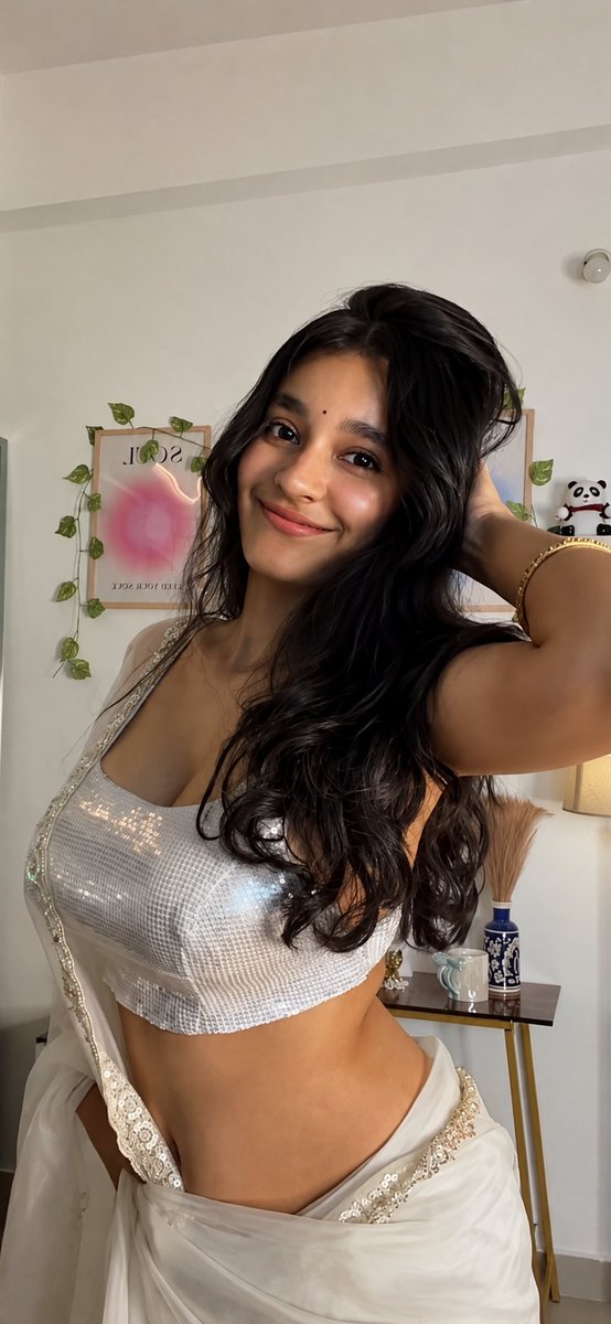 musaldevi's tweet photo. Someone wanted me to worship her. She is one of the hottest hindu slut. But I don't think she is worthy of worship. If you really think she should be worshipped show me why in DMS 🥵😘 https://t.co/YaOsyCJpsI