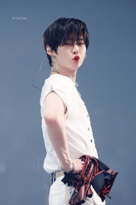 uroooooooong's tweet photo. 확신의 얼딩고양이 이리노ㅋㅋㅋ https://t.co/4AKjpGfN2r