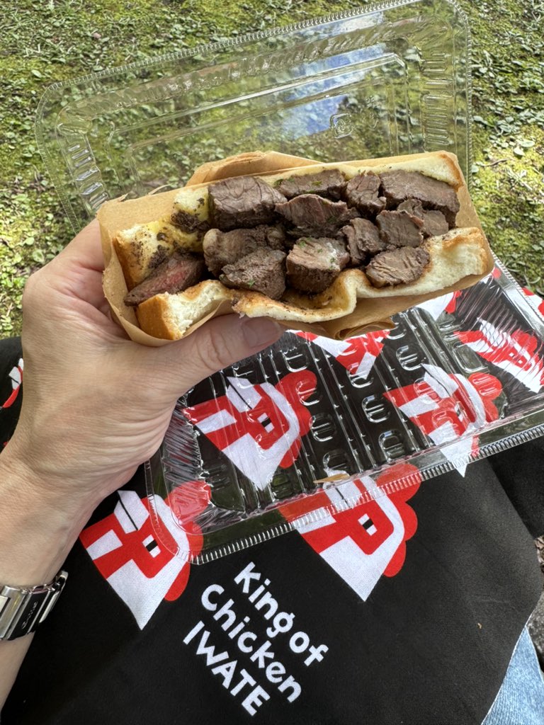 nomorefrontier's tweet photo. #いしがきミュージックフェスティバル 
フェス飯😋 https://t.co/BJRENq9mDN