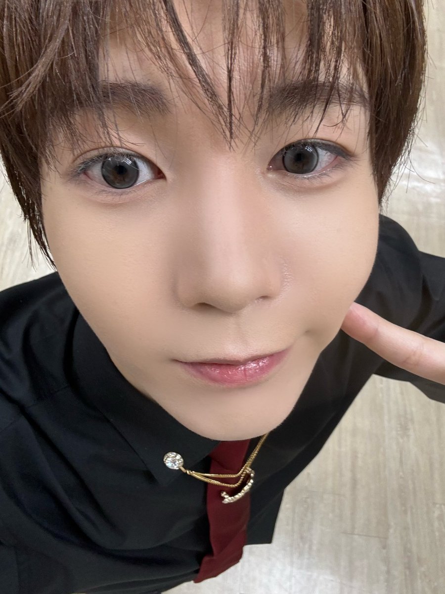 m099uux's tweet photo. 내 깡아지 오늘두 청혼 잘 하구 와 ~ 난 여기서 기다리구 있을게 ^…^ 💛 오늘두 사랑해 🤭💛 https://t.co/cahR9qymuG