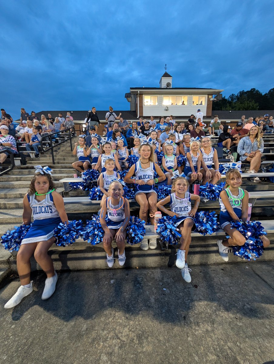 SDWildcatCheer's tweet photo. It was Neon Under the Lights in Briggs Stadium as we celebrated Community Night! We LOVED cheering on our younger Wildcats and cheering on our guys!  📣🏈

#WeAreWildcats #D2SA #OwnYourImpact https://t.co/bWSImk3KZs