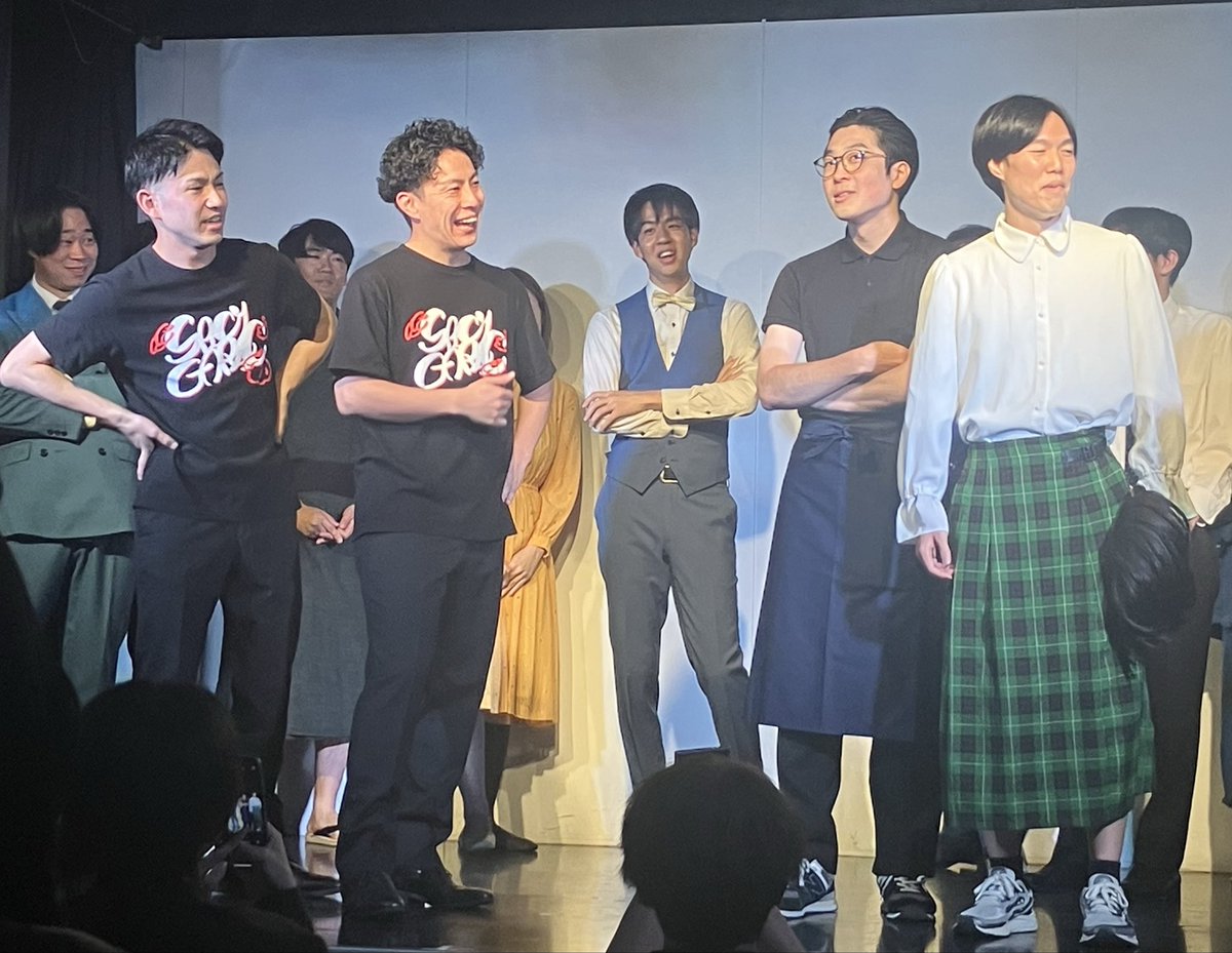 kakinoshi's tweet photo. うちまつげスパイシーガーリック雨傘パブン、MCリニアと
観たい組ばかりの人力舎事務所ライブどっきん！へ
見るたびに華やかなオーラを纏うようになってきたスパガリ
表情にも台詞にも頼らずの片山さんと
補って面白を増幅させるジョンさん！
最高のコントだった
キングオブコント敗者復活戦楽しみ！ https://t.co/diHiTOv1yb