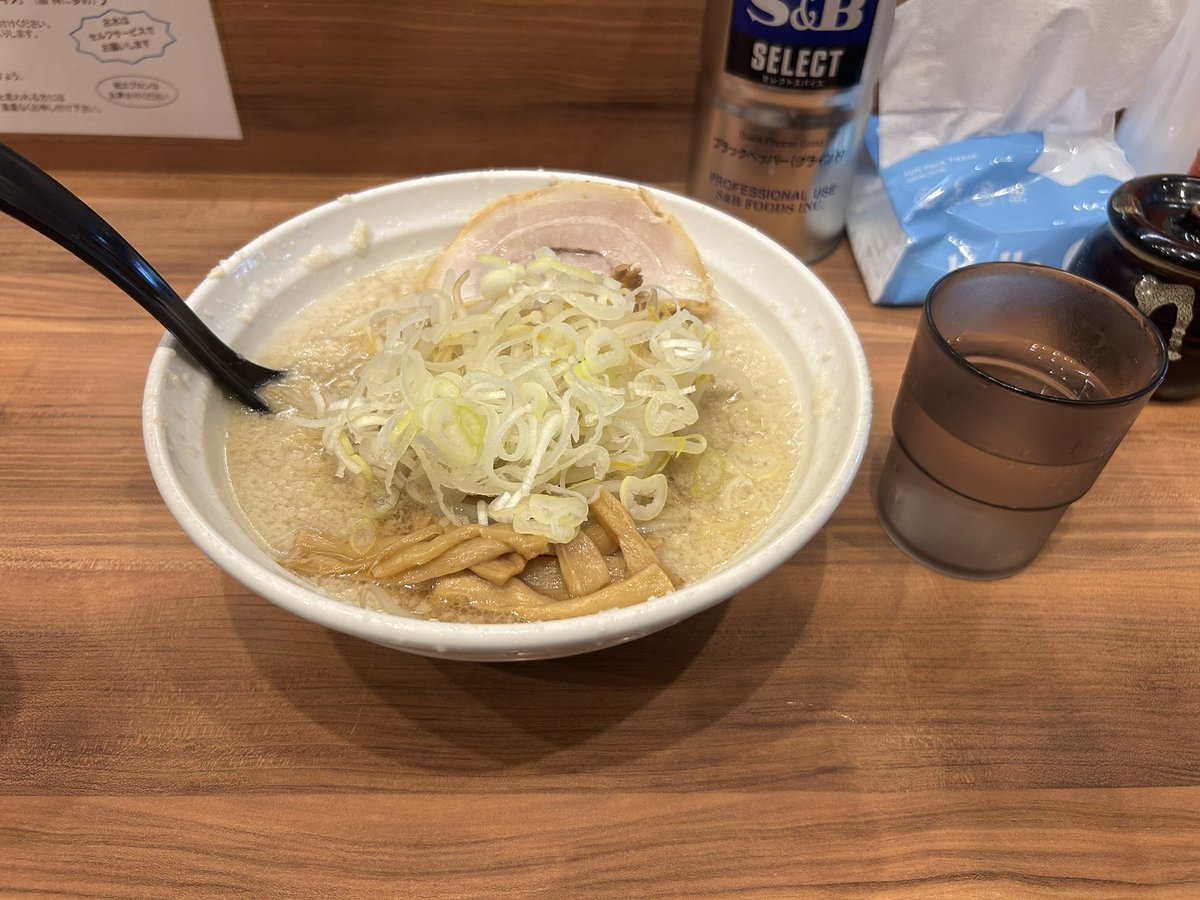 kanata1563's tweet photo. こーめーさんが思う良い飯 https://t.co/aQQ11lFWPs