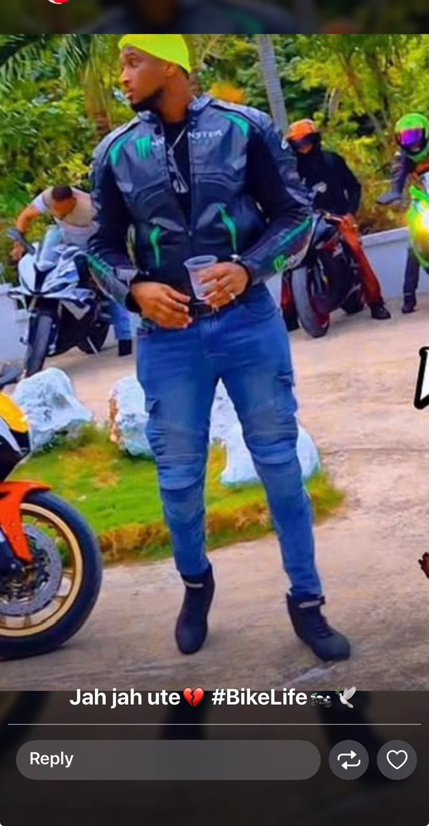 ghettoyutes's tweet photo. Tyaddddd fi seh RIP ----Khaleel jah know yute....never expected this fam.....#BikerForLife #RIPBRO https://t.co/SGkxTS7wHr
