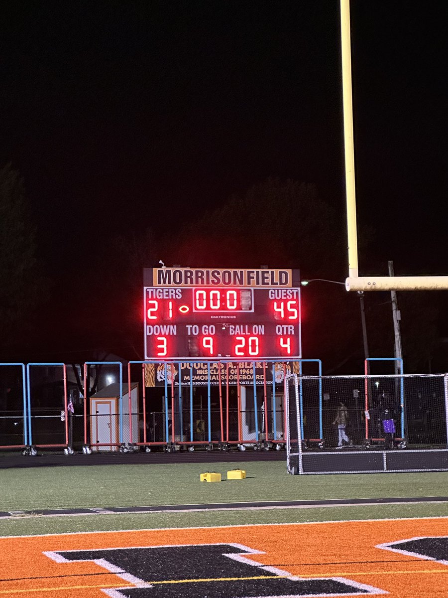HPFootballNJ's tweet photo. FINAL from Morrison Field.

High Point 45
Hackettstown 21

Wildcats move to 4-0 with another road win.

#E.A.T #HighPointTough https://t.co/BPbAEBii8N
