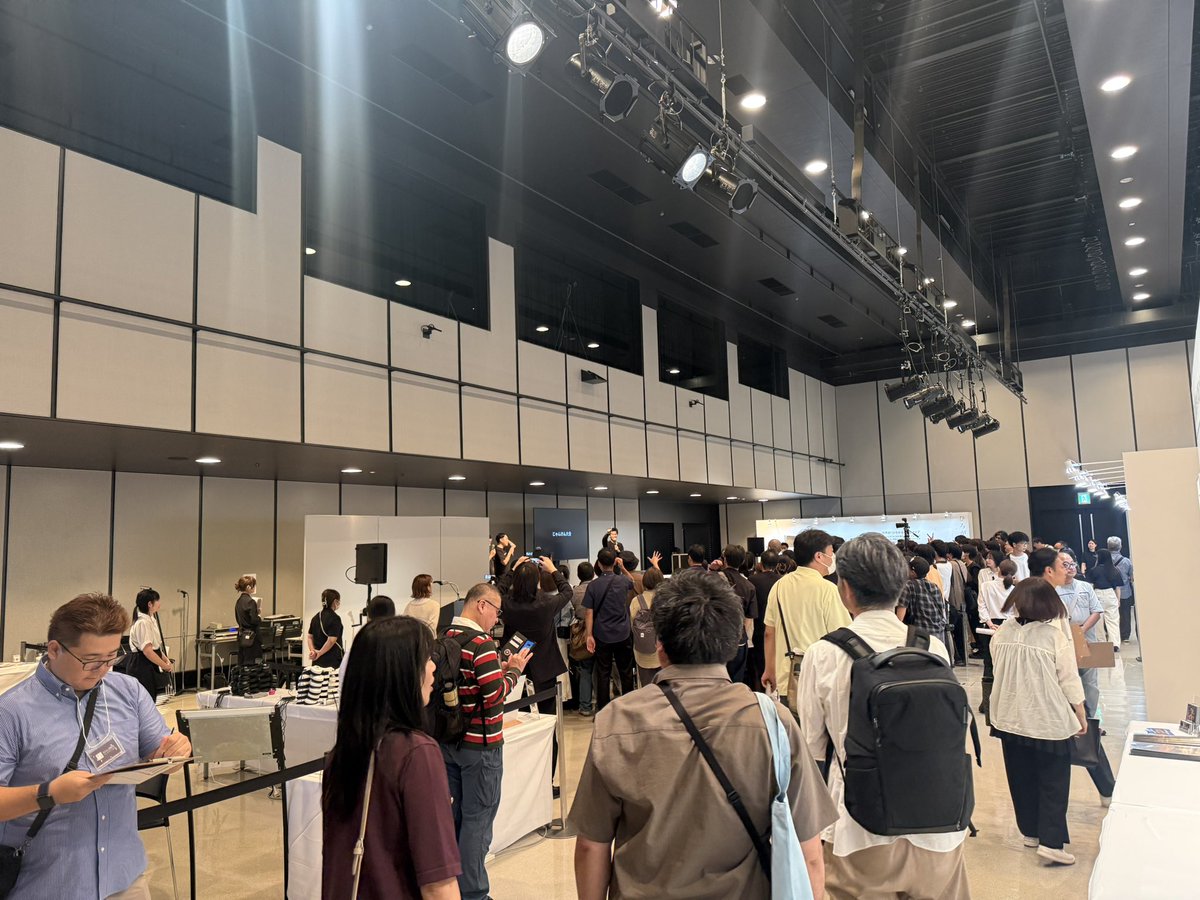 omarinco_ch's tweet photo. 師匠の作品みにきました！
どこ見ても凄い作品ばかり‼️
凄いよ凄いよーー
#東京カメラ部2026写真展 https://t.co/eUR6E6Bzst