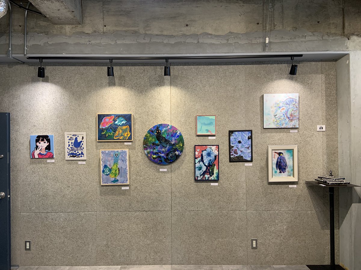 fukurie2929's tweet photo. 本日から始まりました。
公募展「blue in_」
「よしもとりえ」として活動を再開した、最初の展示となります。
美しいblueの作品が並んでいます。
どうぞお立ち寄りくださいませ。
#bluein https://t.co/wrxg9cUXfv