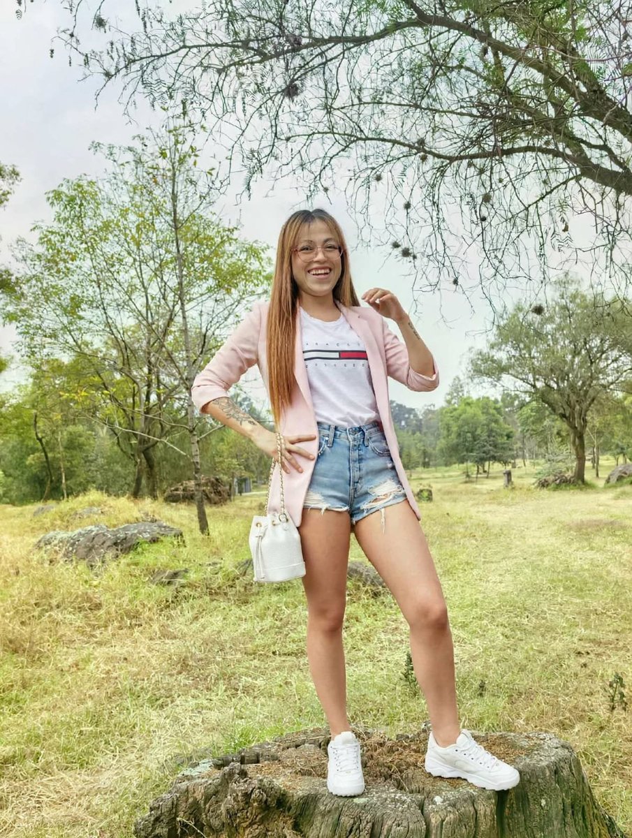EstefanyEs1817's tweet photo. Un dia feliz 😁 https://t.co/yZK25wF1Oj